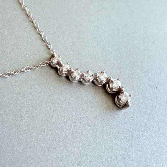 10K Solid White Gold Diamond Journey Wave Cascade Swirl Pendant Necklace - Picture 2 of 7